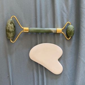 Quartz roller and facial lifting